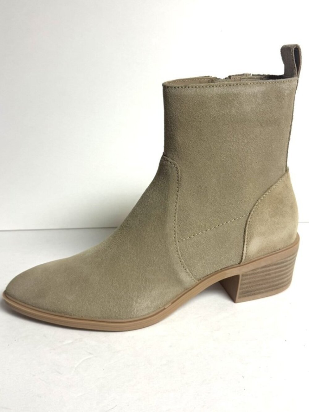 Dolce Vita Women’s Bryson Ankle Boot Light Taupe Suede, Size 8.5 M